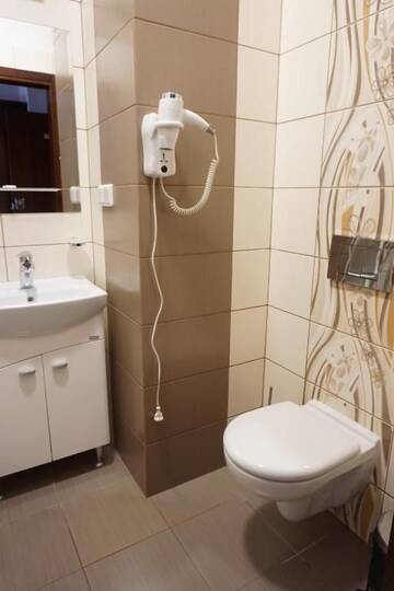 Фото номера Стандартный двухместный номер с 2 отдельными кроватями Отель Hotel Mistral г. Марки 15
